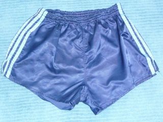   1982 vintage adidas GK football jersey soccer shorts mens medium