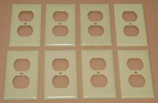 PLASTIC ELECTRICAL OUTLET COVERS   Cream White C 3 Plug Vintage Used 