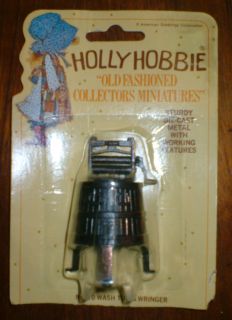 HOLLY HOBBIE ~ WASH TUB & WRINGER vintage RARE diecast metal miniature 