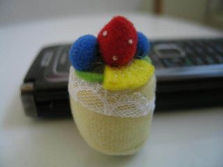 Cotton Blueberry Cake Cell Phone iPod PDA Charm Strap