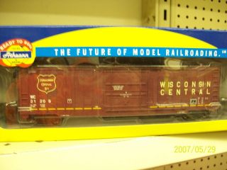 Athearn HO Scale #21209 Wisconsin Central 50 Outside Post Plug Door 