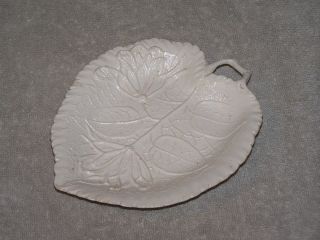 Williamsburg Restoration Creamware Leaf Tray Dish Plate
