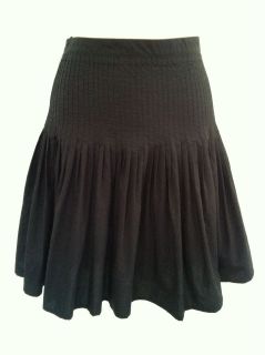 Burberry London Black Cotton Pleated Short Skirt. Size 6