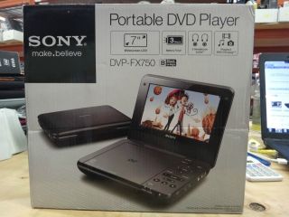Pyle Home PDH9 9 Portable TFT/LCD Monitor w/ Built In DVD Player  