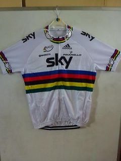   Replica Jersey in MEDIUM with Padded Shorts as worn by Mark Cavendish