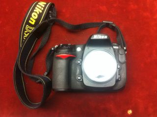 Nikon D300 12.3 MP Digital SLR Camera   Black (Body Only)