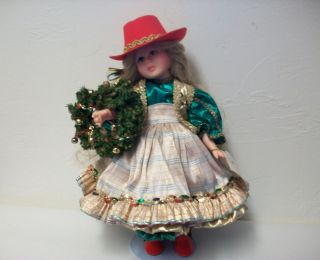  MITZI DOLL PLAYABLE & COLLECTIBLE COWGIRL CHRISTMAS DOLL COLLECTABLE