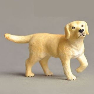 Labrador Retriever Dog Figurine Cast Resin 9cm 3.6 long
