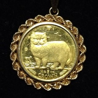 999 GOLD PERSIAN CAT COIN ON A 14K YELLOW GOLD PENDANT