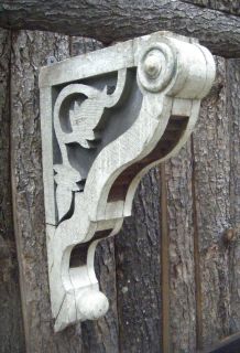 Fine Victorian Wooden Corbel With Old Paint