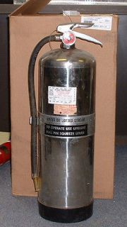 GALLON RECOND. WATER FIRE EXTINGUISHER (GOOD CONDITION)