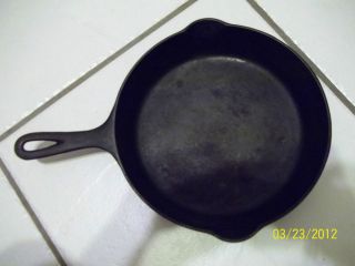 NICE GRISWOLD SKILLET NO. 7 ERIE PA. 701 E MUST SEE BUY