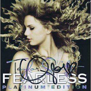 AUTOGRAPHED TAYLOR SWIFT Fearless Platinum Edition [CD & DVD]