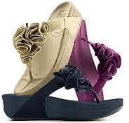 FITFLOP ~ Frou Sandal With Butter Soft Suede Ruffles