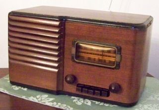    Silvertone Model 7251 Radio Art Decco 1939 Tubes Furniture