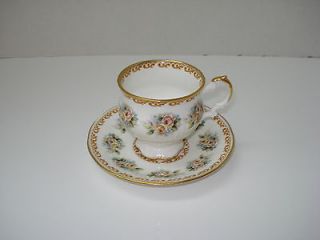 Elizabethan Tea Cup & Saucer   Fine Bone China   England   Roses
