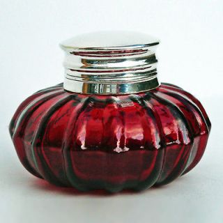 antique ruby glass in Pottery & Glass