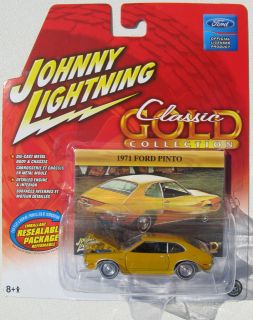 JOHNNY LIGHTNING R31 CLASSIC GOLD 1971 FORD PINTO rr