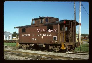 Original Slide D&M Detroit & Mackinac ex PRR Caboose 208 Iin 1985 At 