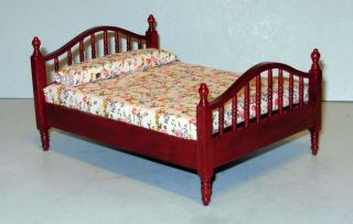 SPINDLE BED WITH BEDDING MAHOGANY DOLLHOUSE FURNITURE MINIATURES
