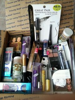 25pc New BRAND NAME Mixed Makeup Lot PERFECT 4 Resell Gifts FREE GIFT 