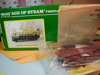 MERIT AGE OF STEAM, PLASTIC BUS MODEL KIT 5137 HO/OO SCALE, MADE IN 