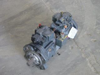 excavator hydraulic pump in Parts & Parts Machines