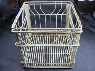 OLD VINTAGE 60S SOUTHLAND SOUTH LAND DAIRY METAL MILK CRATE