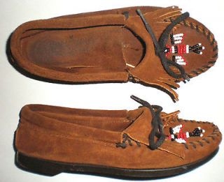VINTAGE MINNETONKA MOCCASINS BEADED LEATHER SHOES made in USA size 4