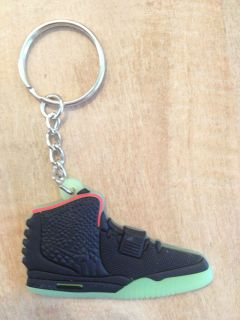 NIKE YEEZY 2 BLACK/SOLAR RED KEYCHAIN KEY RING II AIR EXQUISITE