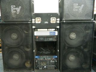 complete pa peavey system for live show 
