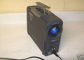 Sony CPJ D500 Portable LCD Projector   700 Lumens
