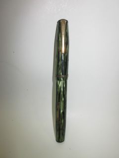 Vintage Wearever Deluxe 100 Green & Black Marbled Striped Fountain Pen 