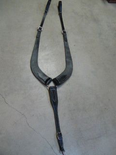 used horse tack y cut pulling breast collar saddle black