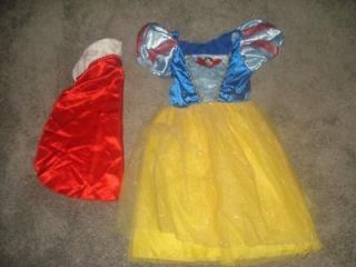Disney Princess Dress Up~Snow White Dress and Cape Sz 4/5/6/6X
