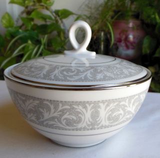 Imperial China by W Dalton Japan Whitney #5671 Sugar Bowl with Lid