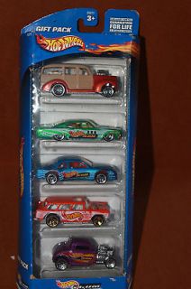   25371 Hot Wheels 5 pc. CAR Gift Pack Lowrider  oldies, hotrods