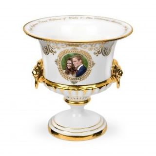 Royal Worcester   Royal Wedding Lion Head Vase Limited Edition
