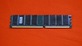 You are bidding on 1GB (Single Stick) PC3200 DDR400 PC3200U CL3 Non 