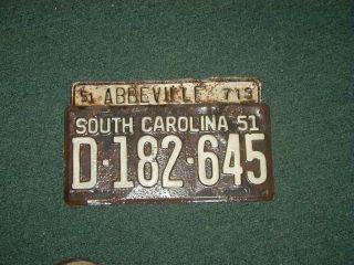 1951 SOUTH CAROLINA LICENSE PLATE WITH 1951 ABBEVILLE S C TOPPER