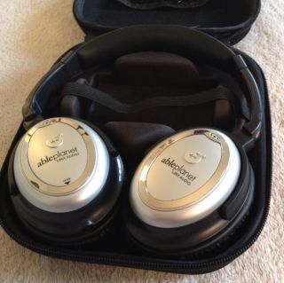 ABLE PLANET NC 1000CH NOISE CANCELLING HEADPHONES HEADSET NEW