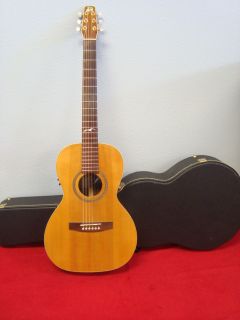 Seagull Grand Artist Series Acoustic Electric Guitar with Hard Shell 