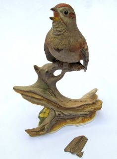 Vintage Boehm Porcelain Bisque Tree Sparrow Bird Statue Figurine 
