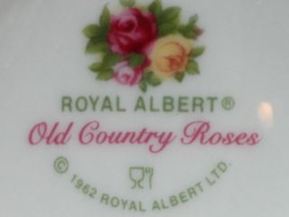 ROYAL ALBERT OLD COUNTRY ROSES Fine China Tea For One 4 Pc. Set