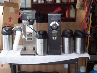 Bunn Coffee Maker, Grinder, 4 Airpots, Water Purifier, Stainless Steel 