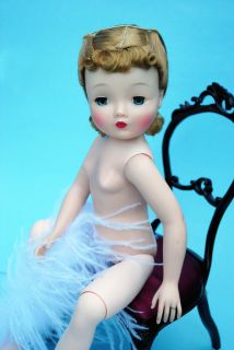 Lovely Vintage Madame Alexander Cissy Doll