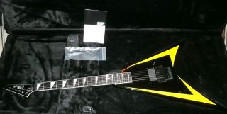 ESP LTD Alexi 600 BLACK with Yellow Pinstripe Alexi Laiho Signature 