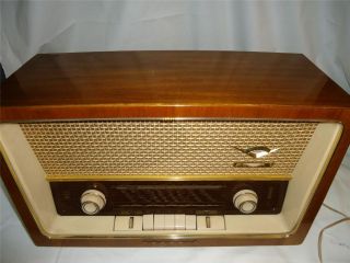 Vintage Grundig 4006 Tabletop Tube Radio Made in West Germany 1950s 