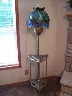 Antique Bradley Hubbard Corner Table Oil Lamp