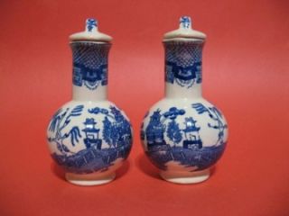 Vintage Blue Willow OIL & VINEGAR CRUETS w/ stoppers Exc cond.